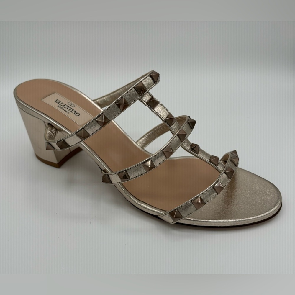 NIB Valentino Garavani Rockstud Calfskin 60mm Slide